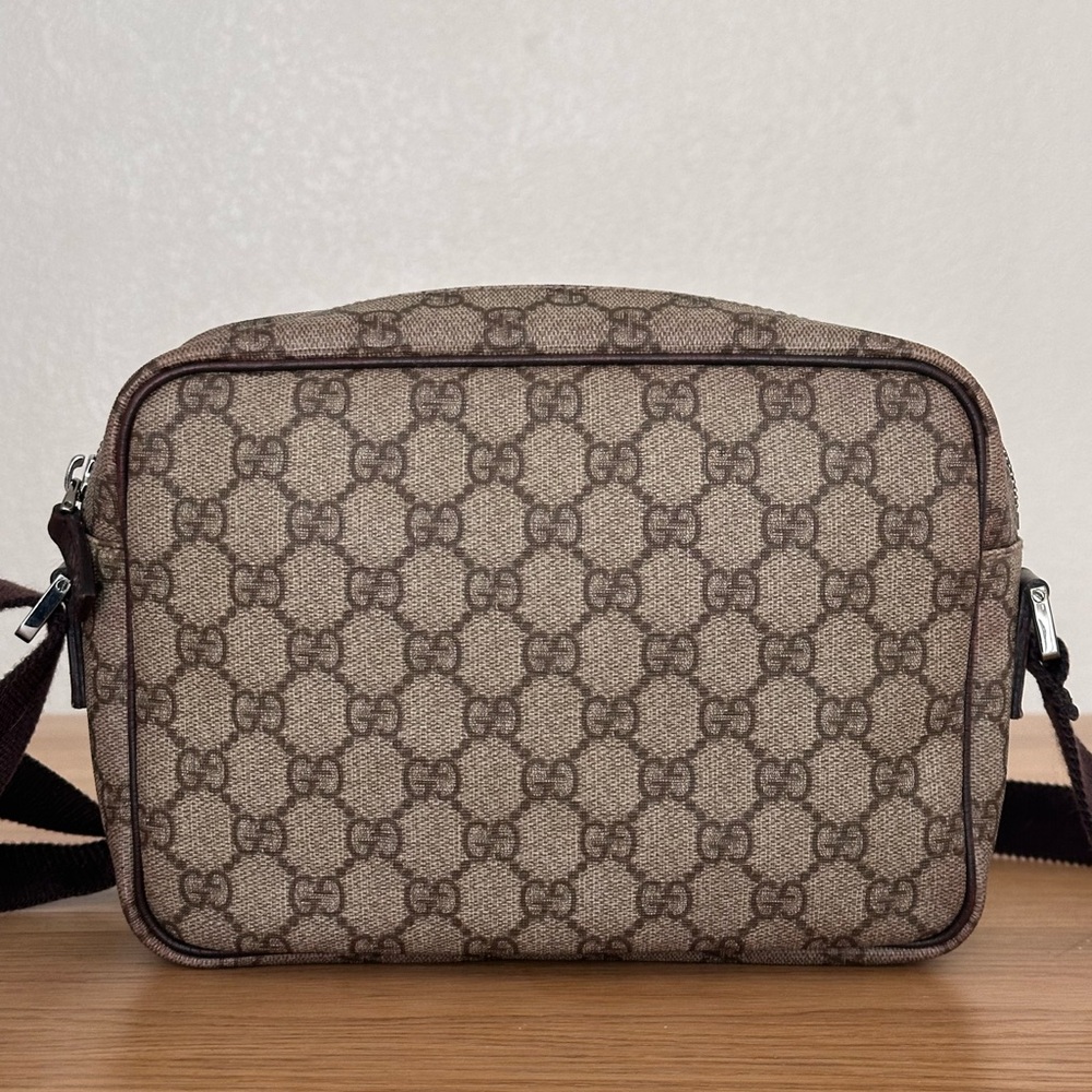 Gucci Crossbody Bag - Picture 2 of 16